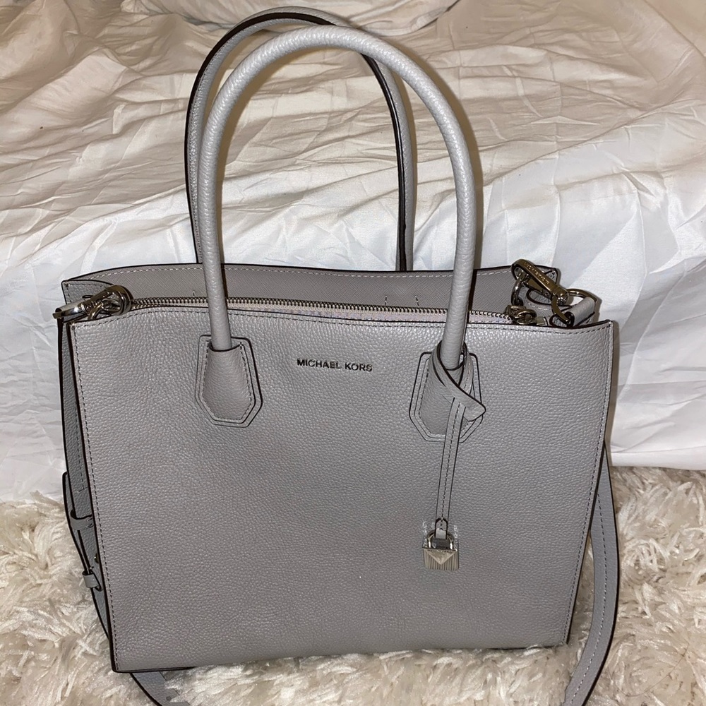 Grey pebbled Michael Kors Mercer Purse